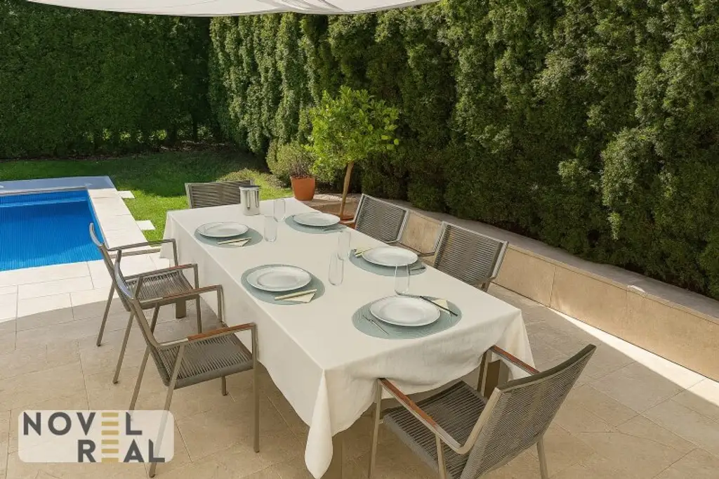 Exklusive Villa mit privatem Pool und idyllischem Garten in Toplage von Wien-Hietzing!