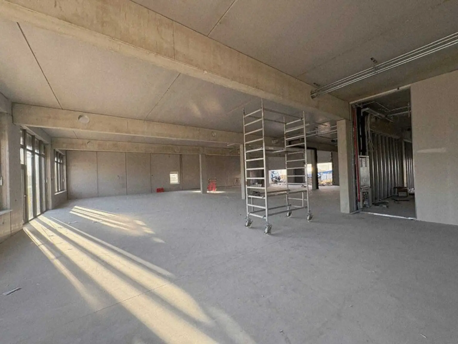 Vielseitig nutzbare Gewerbefläche in Welser TOP-Lage unmittelbar an der B1 – Erstbezug!!