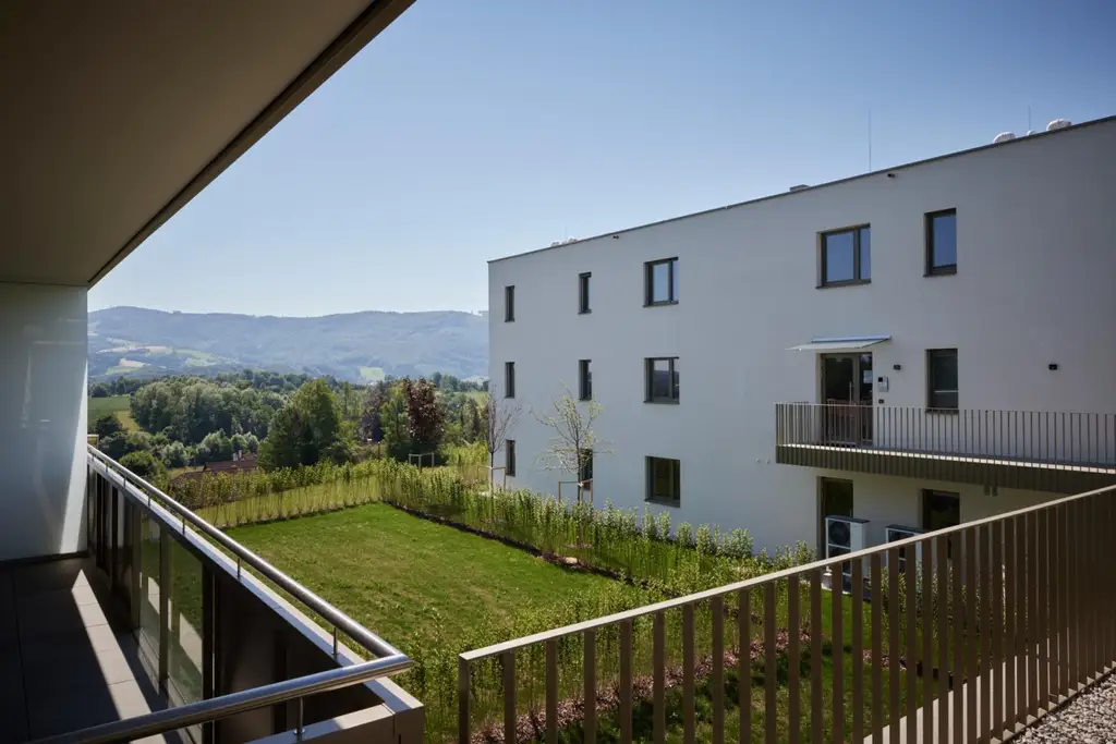Sonniger Ausblick: Ihre neue 3 Zimmerwohnung am Südhang