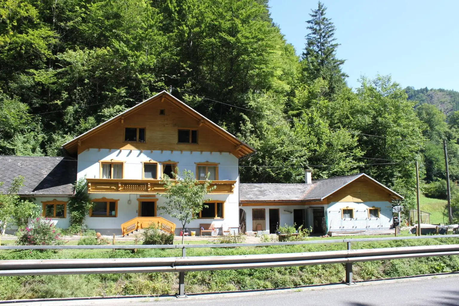 Wohnhaus in  Naturlage