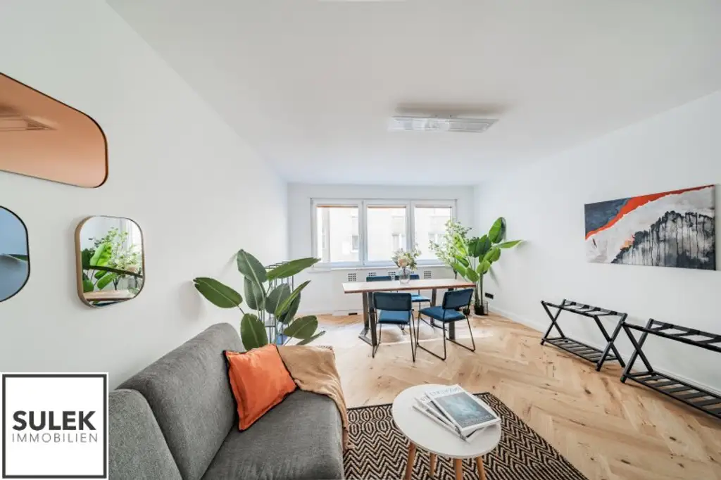 Ruhige, sanierte 3,5 Zimmer Wohnung mit Designer-Bad und Küche + Garage (optional!) in Mariahilf - beziehbar ab 01/26!