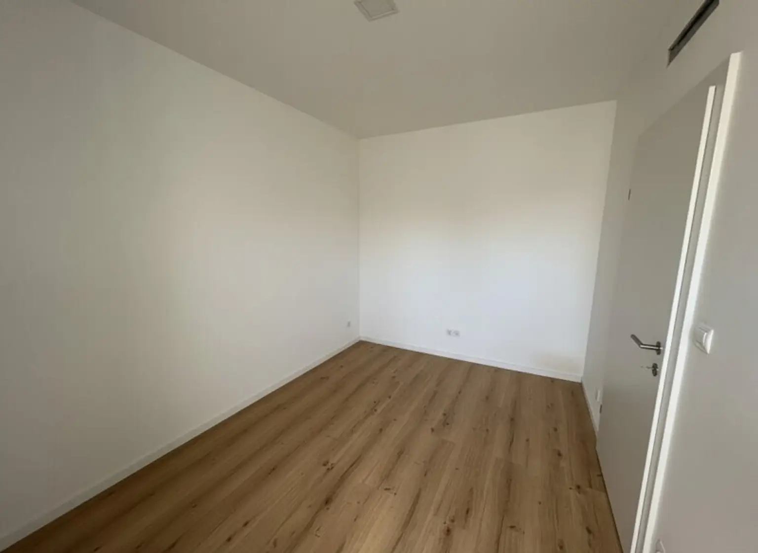 Urbanes Wohnglück – 3-Zimmer Wohnung am Neubaugürtel