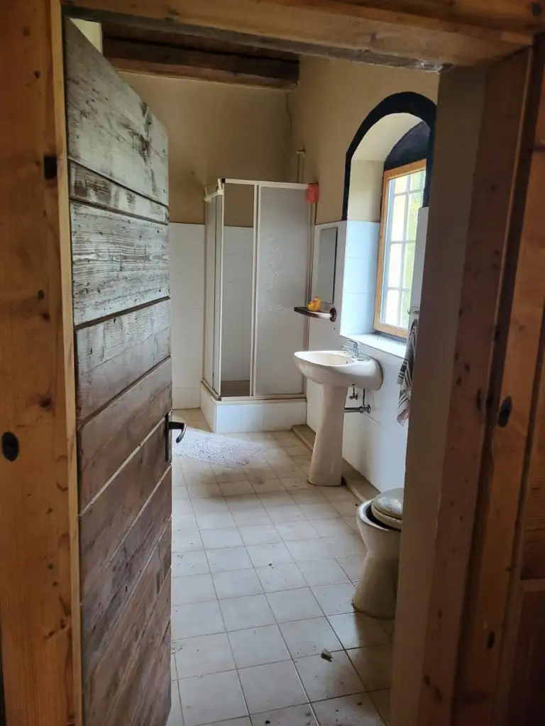 HISTORISCHE MÜHLE MIT EIGENER STROMVERSORGUNG IN SÜDUNGARN