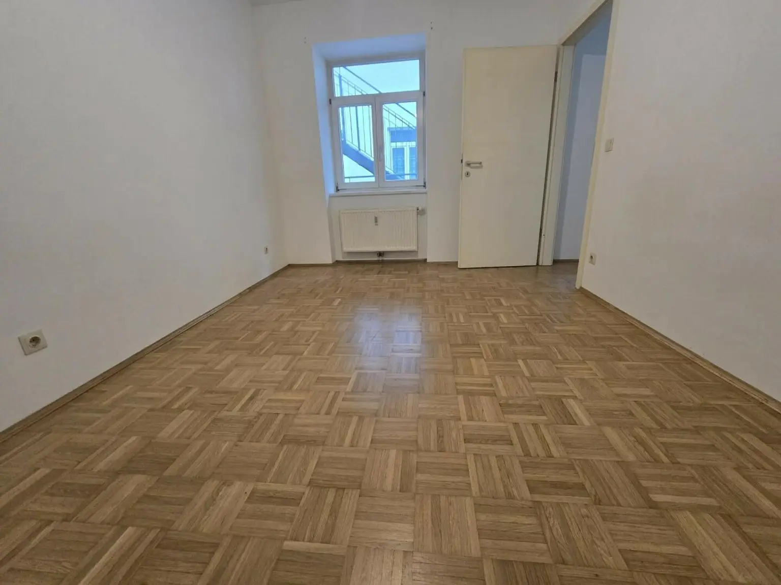 Nette 2 Zimmer Wohnung – Zentrum - ab sofort!