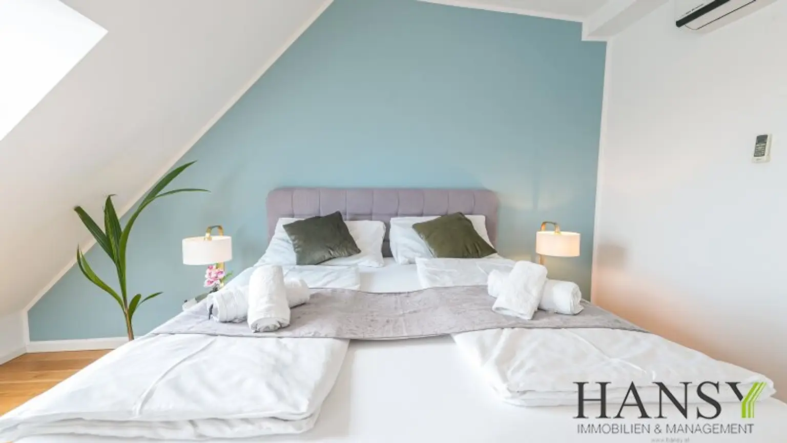Voll möblierte Maisonette mit großer Terrasse & viel Platz – Dachgeschosswohnung in Toplage!