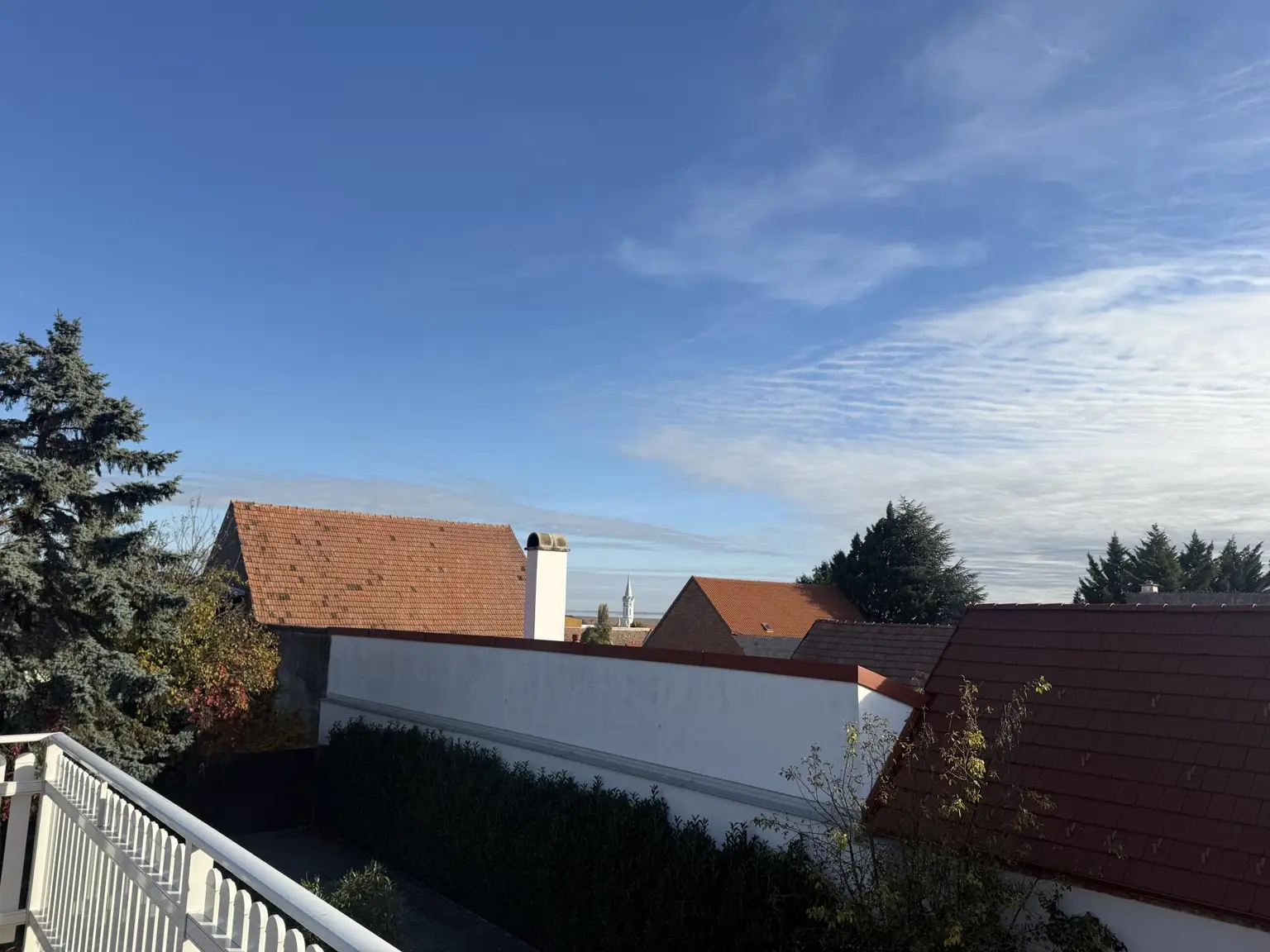 Zwischen Weinreben und Wellen-  Ein Haus mit Geschichte