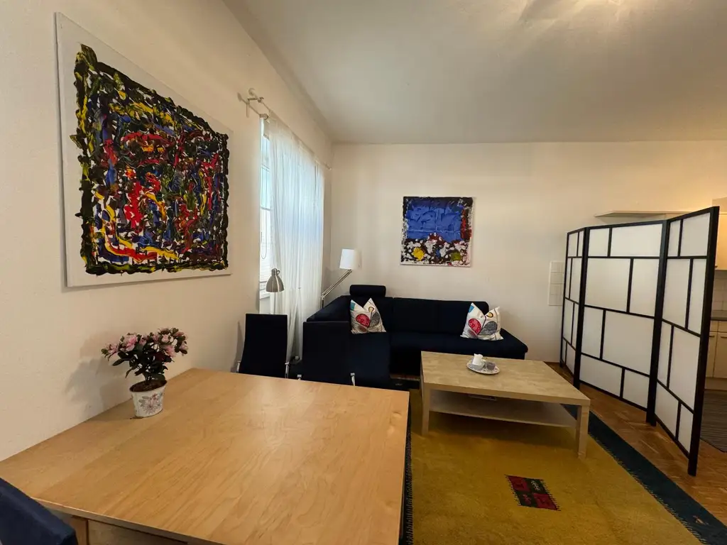 Romantische Wohnung im Erdgeschoß mit Altstadtflair!