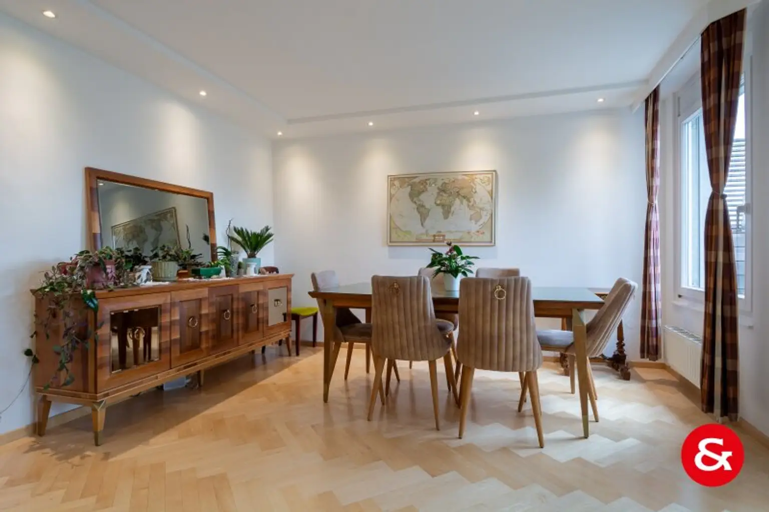 Sonnige 6-Zimmer-Terrassenwohnung mit 2 Garagenplätzen! | auch auf 2 Wohnungen teilbar!