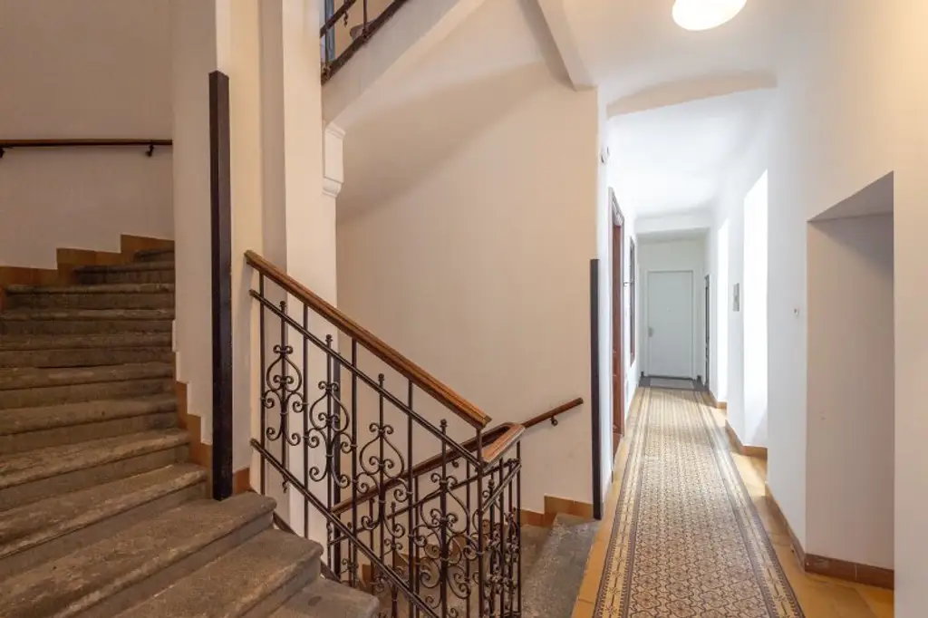 ++NEU++ Top-sanierte 2-Zimmer Altbau-Wohnung in aufstrebender Lage!