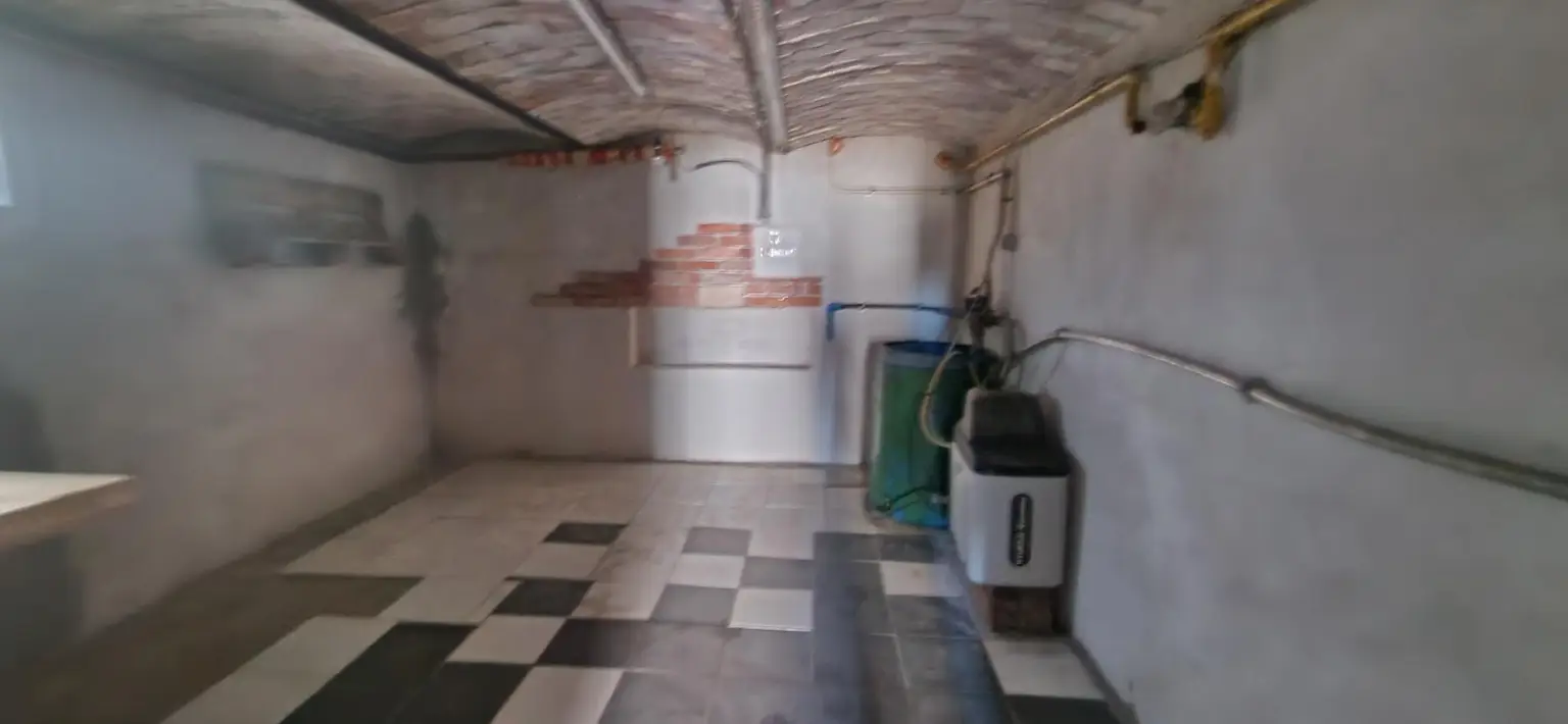 Freistehendes Wohnhaus mit Garten