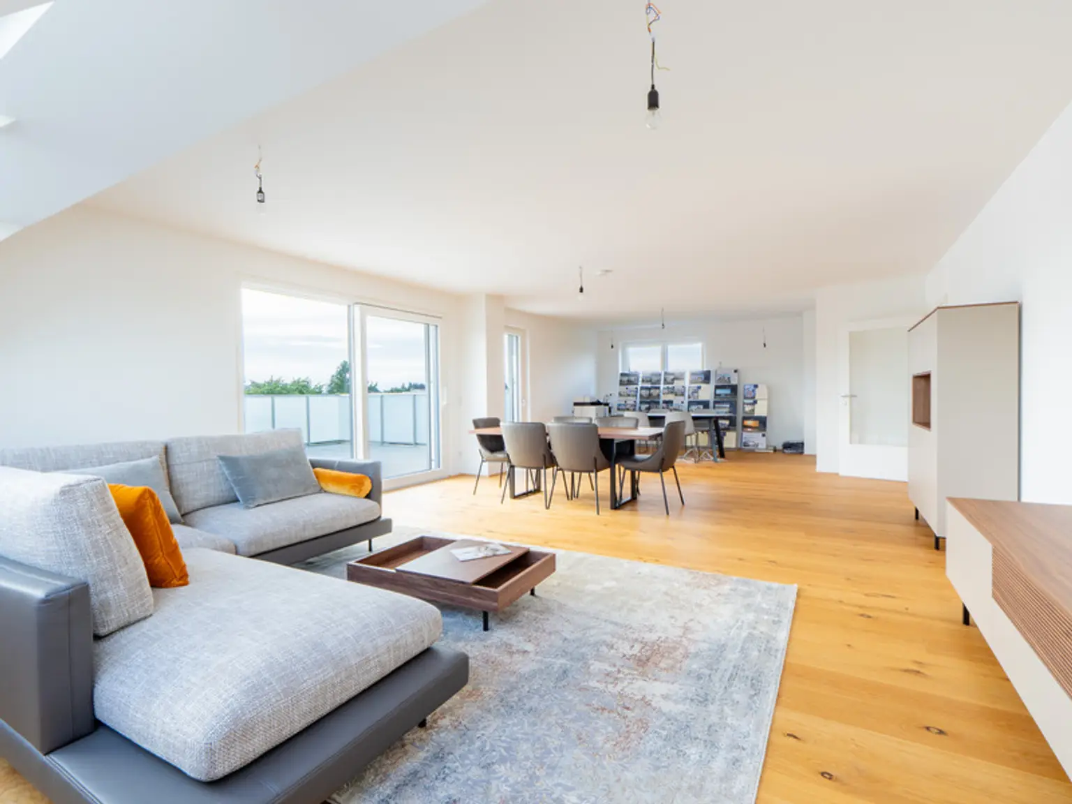 Gleich einziehen: Aussicht mit Weitsicht bietet dieses feine 4-Zimmer Penthouse mit 157 m² in Aspern