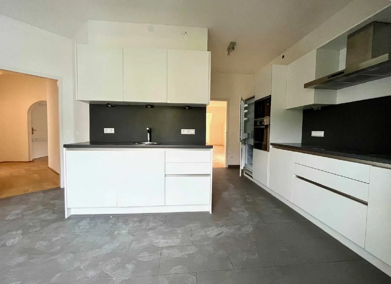 4 Zimmer Dachgeschoß mit Loggia und Grünblick