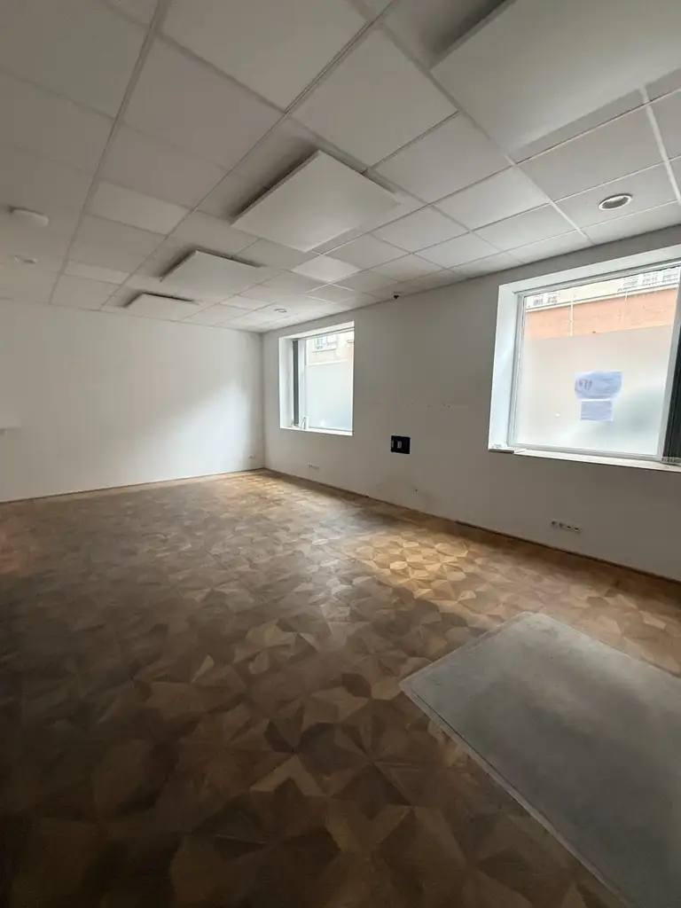 Geschäftslokal 1150 Wien | 100 m² im EG | nur 735 € Miete | Top Gelegenheit