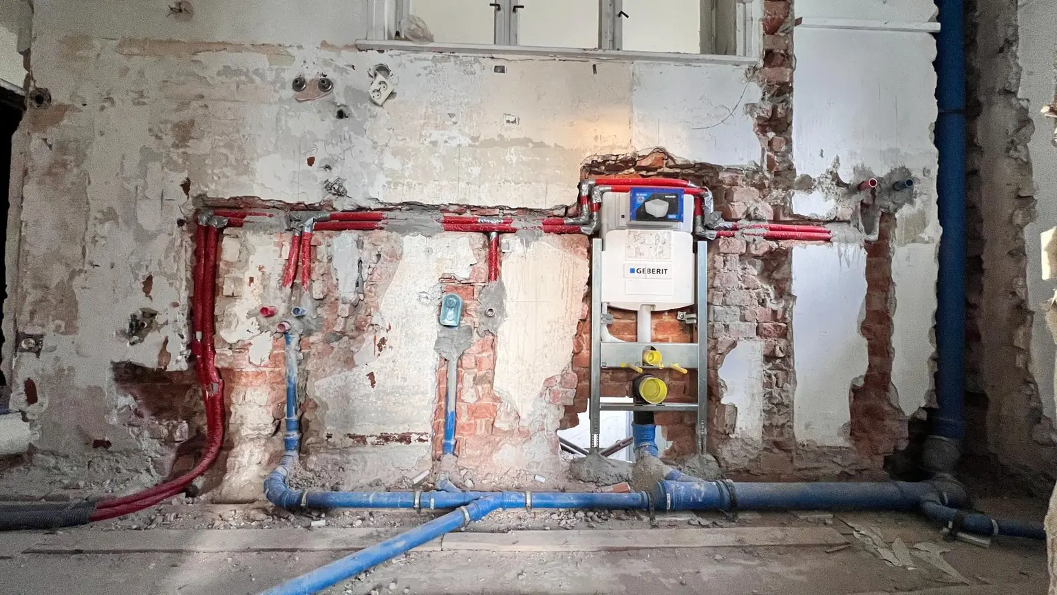 -20000434_1004159911_16344388