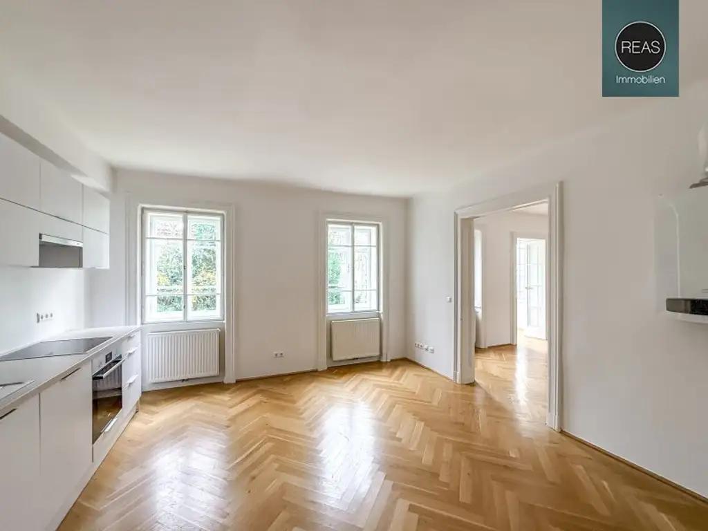 Büro mit Gartenblick und Erker in Bestlage neben dem Schubert-Museum! Gartennutzung inklusive!