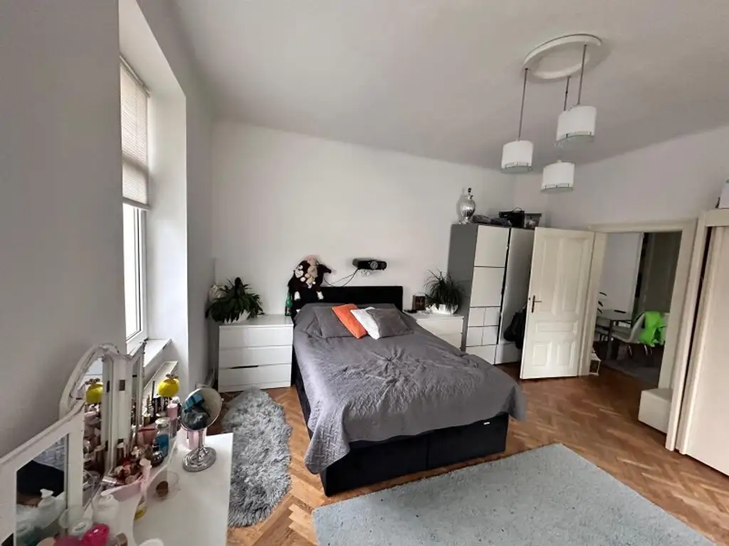 Nutzen Sie die Chance - Charmante Altbauwohnung mit Ausnahmebewilligung zur AirBnB Vermietung