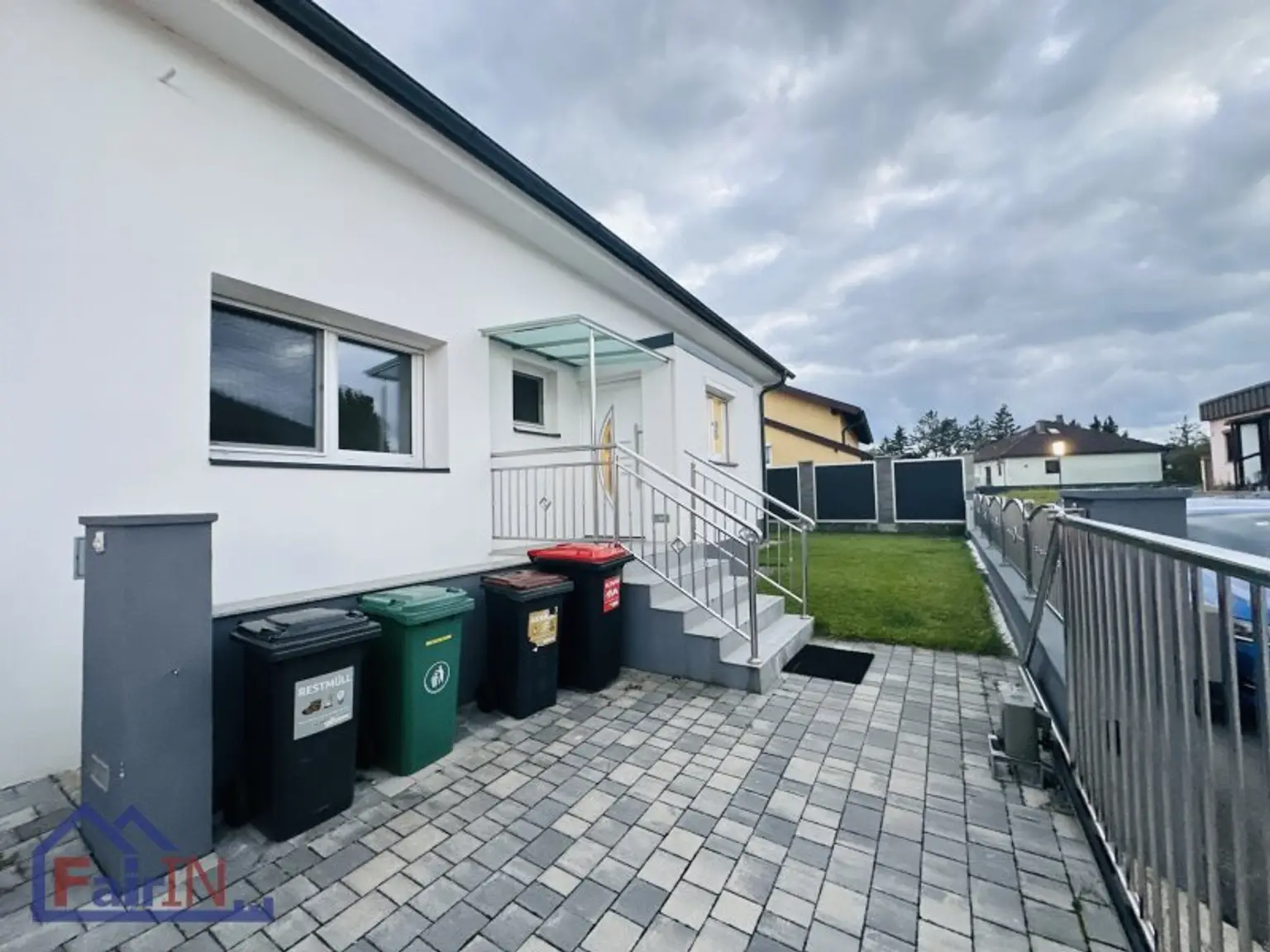 Traumhaus in Sollenau: Gepflegtes 140m² Heim mit Garten, Garage!