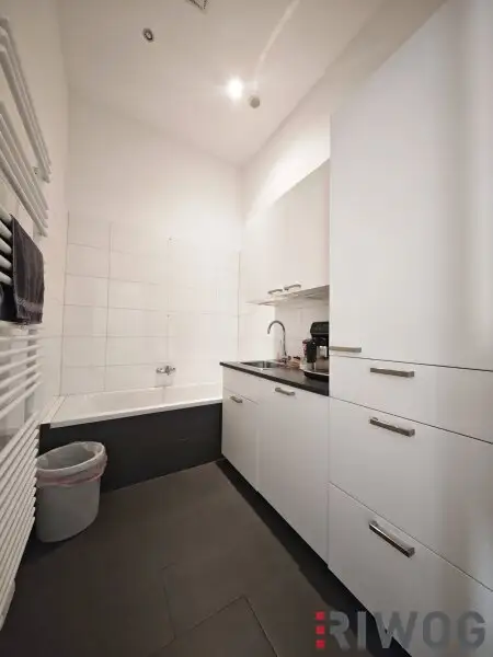 Topsaniertes Stilaltbaubüro in Naschmarktnähe | sehr hell | 154m² mit 4 bis 5 Zimmern | Luftwärmepumpe