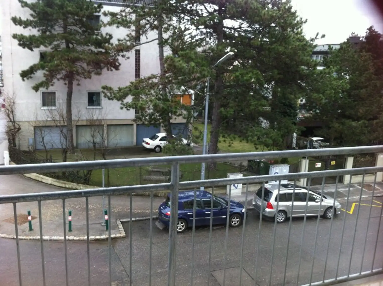 Kaulbachstrasse - Moderne 2 Zimmer mit Balkon bei Schloss Hetzendorf