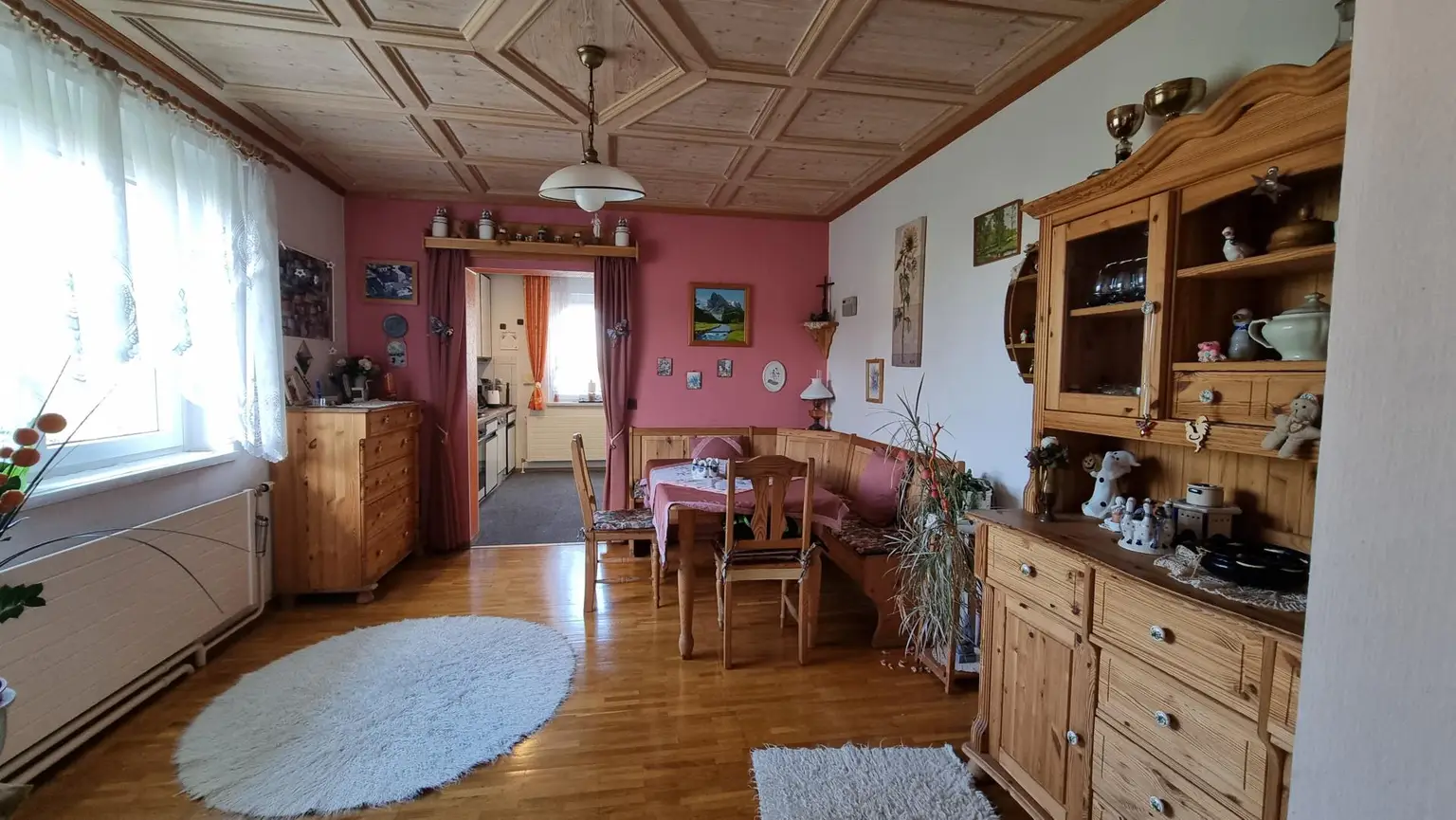 Gepflegtes Einfamilienhaus mit Pool und Garten in St. Georgen