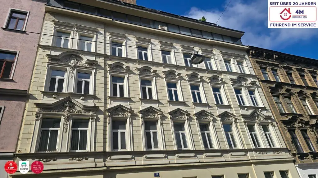 Drei Zimmer Stilaltbau-Rarität in begehrter Lage – sonnig, ruhig und elegant