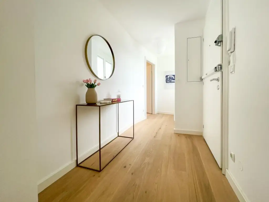REVITALISIERTES ZINSHAUS: generalsanierte 3-Zimmerwohnung im klimatisiertem DG