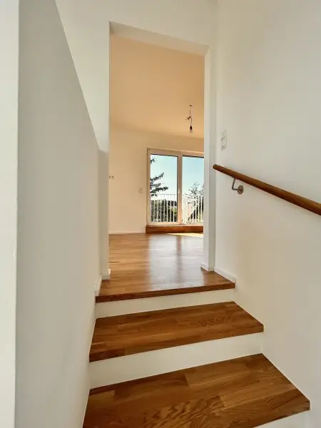 Neubau-Eckreihenhaus mit sonniger Dachterrasse, Garten und Wohnkeller - Verbringen Sie Weihnachten in Ihrem Traumhaus