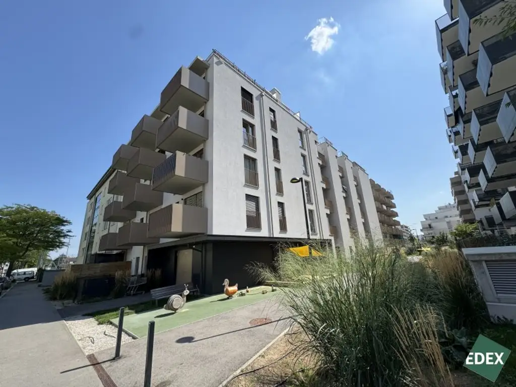 Moderne 2-Zimmer-Wohnung mit Balkon nahe U1