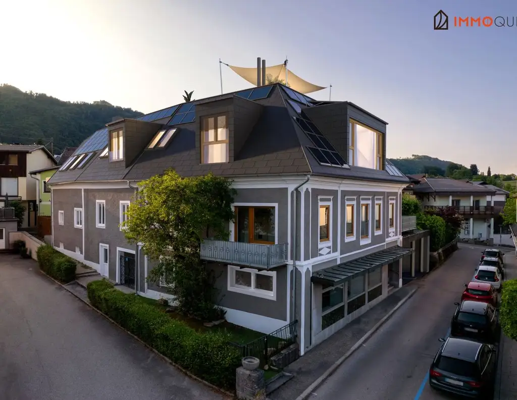 Historisches Wohngebäude mit einzigartigem Penthouse und unvergleichbaren Seeblick in Altmünster am Traunsee