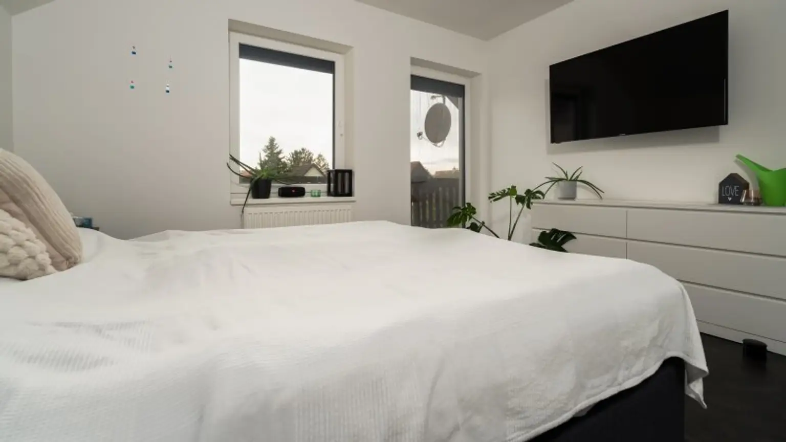 Neuwertiges Haus in Ruhelage! *Smarthome *Hochwertig ausgestattet *TOP Lage