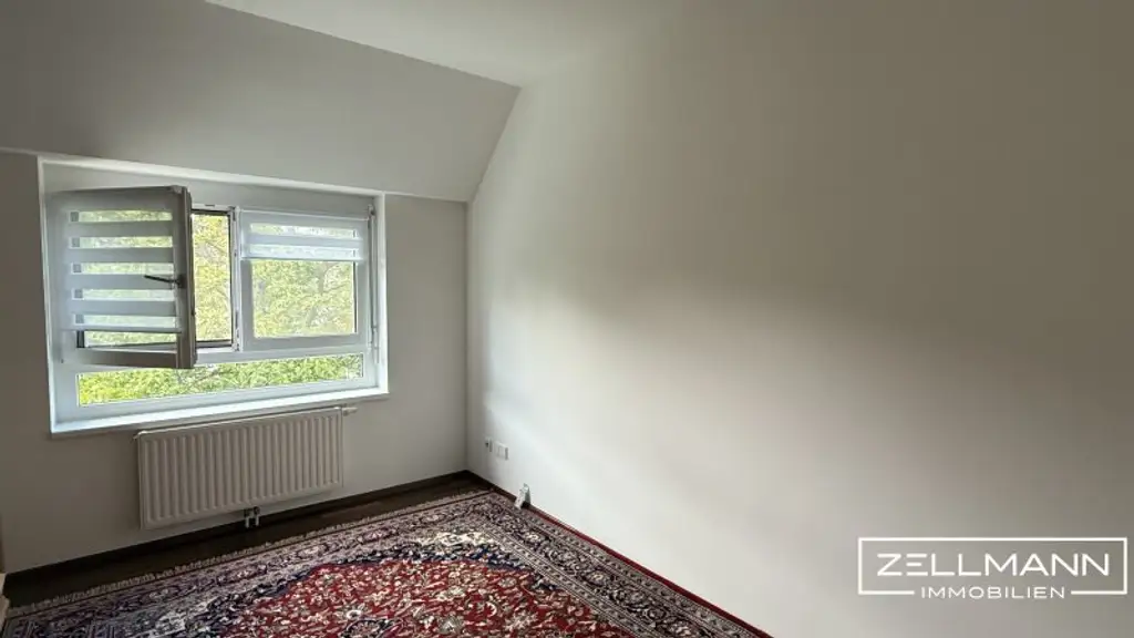 „Ein Ort zum Aufatmen – Lichtdurchflutete Dachterrassen-Maisonette mit Stil“ | ZELLMANN IMMOBILIEN