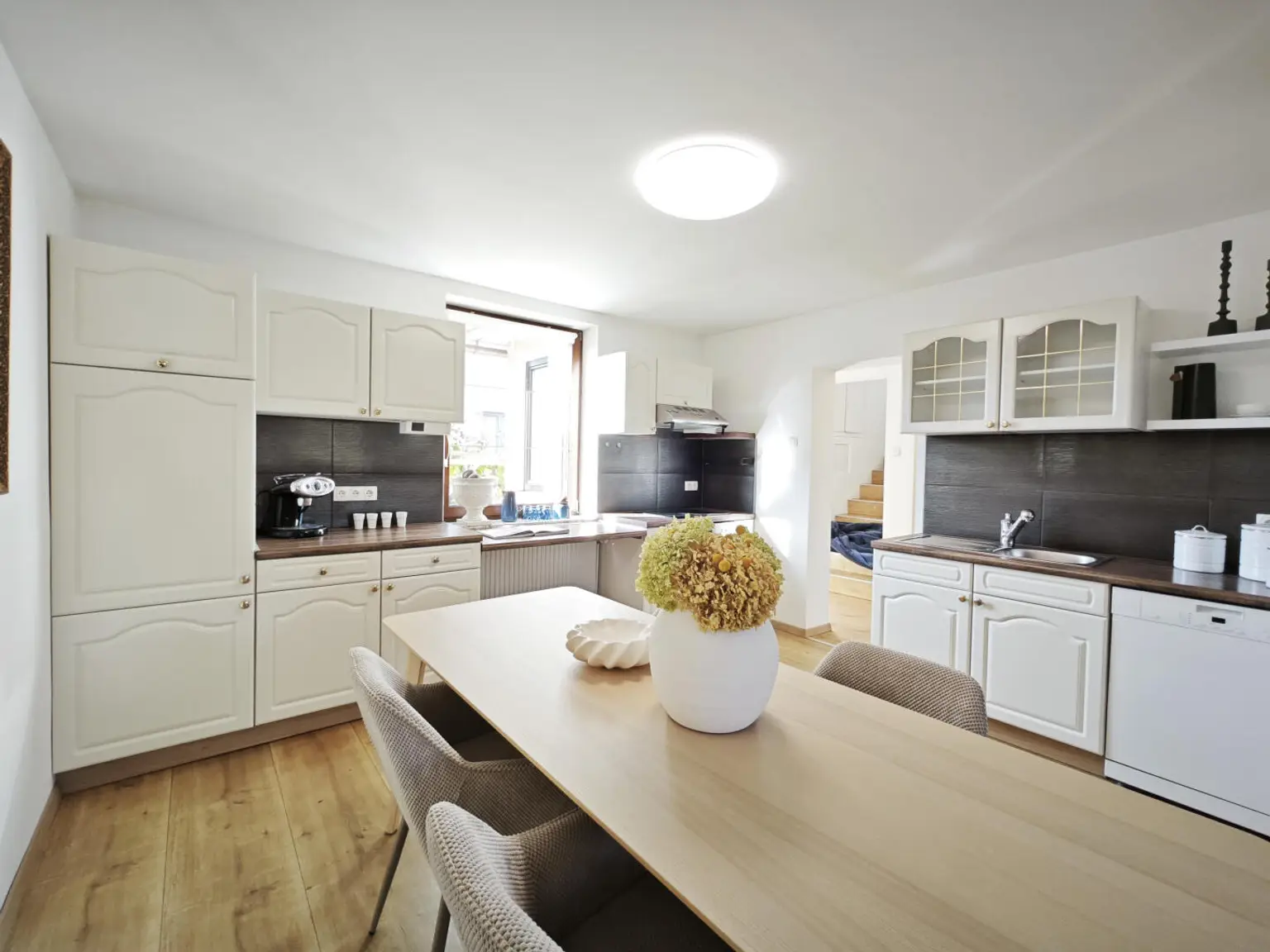 Hübsches Einfamilienhaus mit 4 Zimmer, Garten, Balkon und Parkplatz in Graz Wetzelsdorf