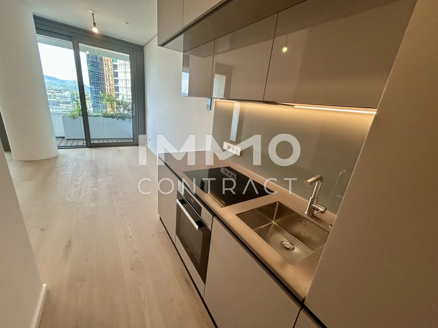 ERSTBEZUG: Luxuriöses Studioapartment mit Pool, Sauna, Fitness und Concierge!