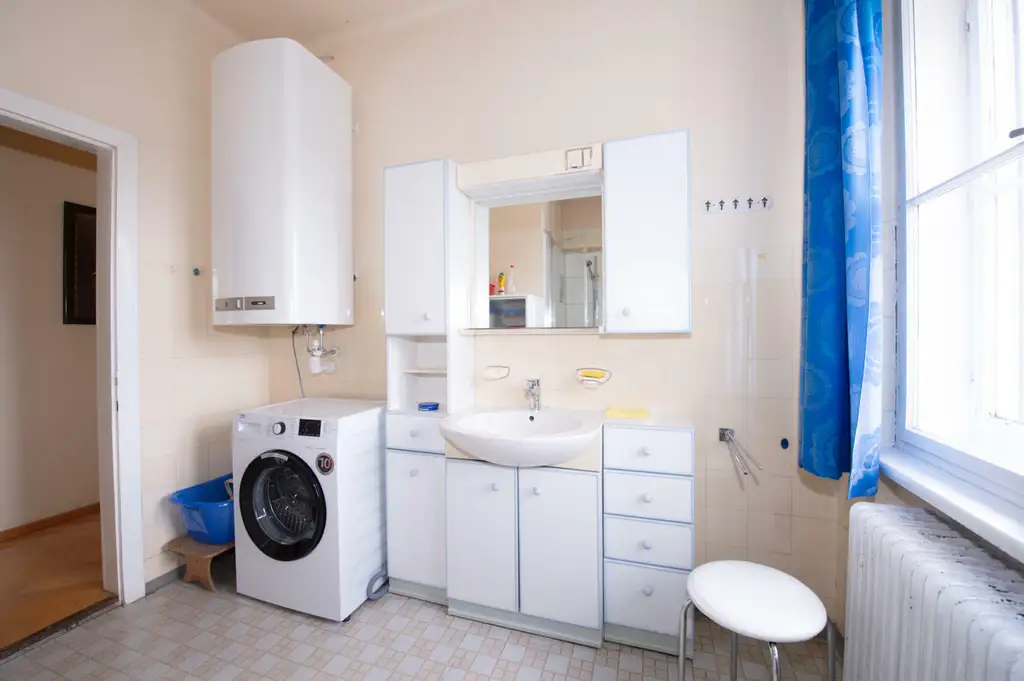 Ein Anwesen voller Möglichkeiten – großzügiges Haus mit Traumgrundstück