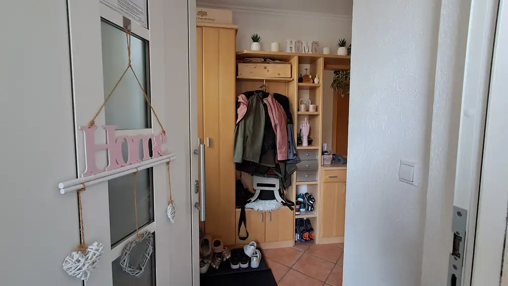 Exklusives Wohnerlebnis in Pfunds: Charmante Terrassenwohnung mit Penthouse-Charakter