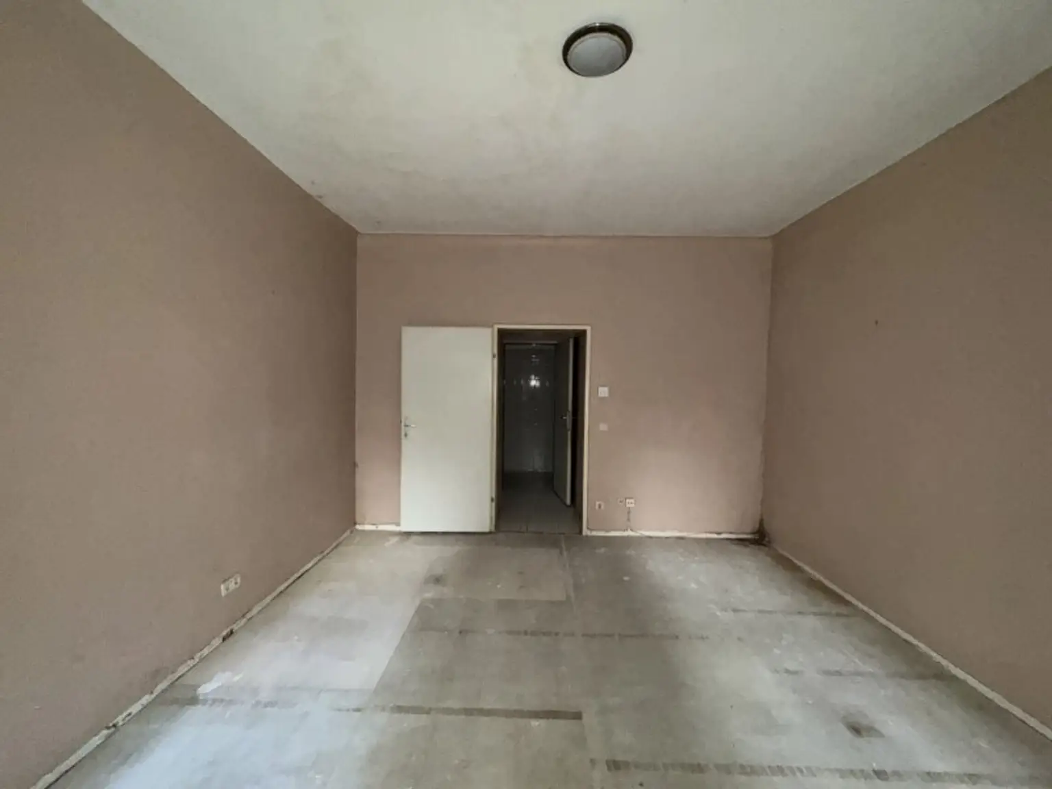 Tolle Wohnung in super Lage! 1150 Wien - Jetzt zuschlagen und renovieren!