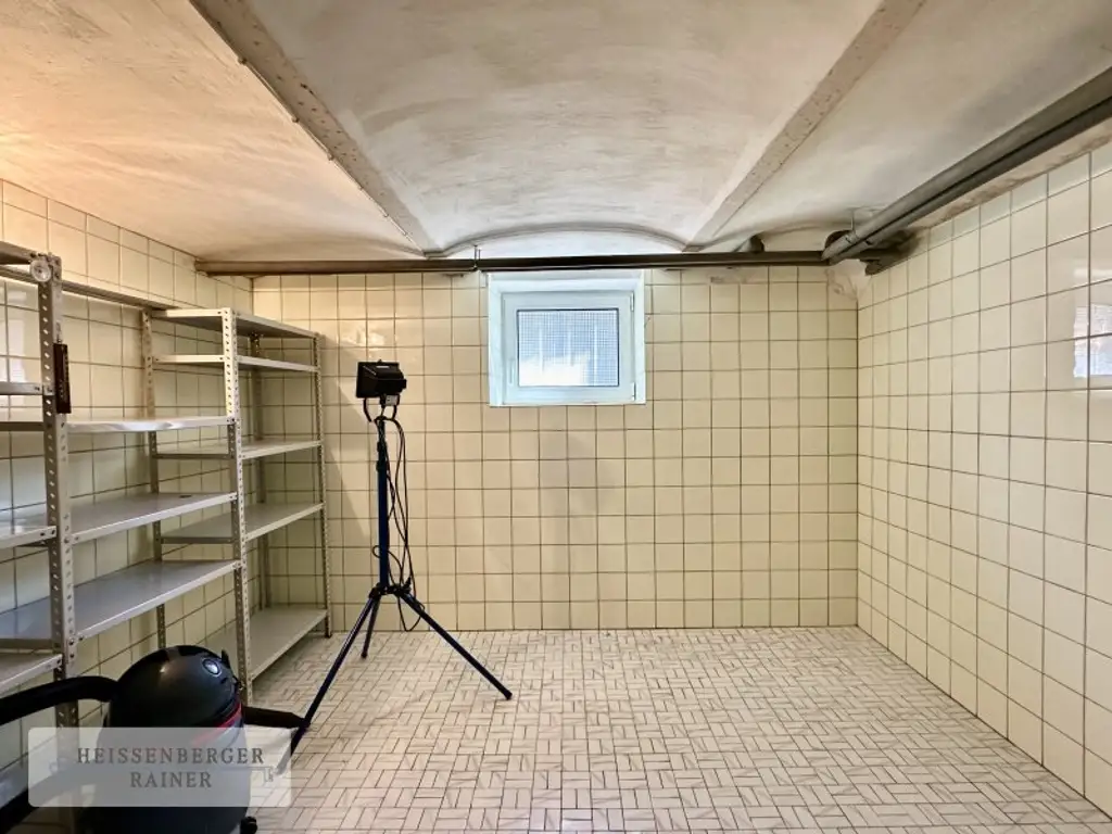 PROVISIONSFREI /// REHBÜHL, GROSSZÜGIG & FLEXIBEL /// 6 ZIMMER, 2 -3 BÄDER /// SOFORT BEZUGSFERTIG