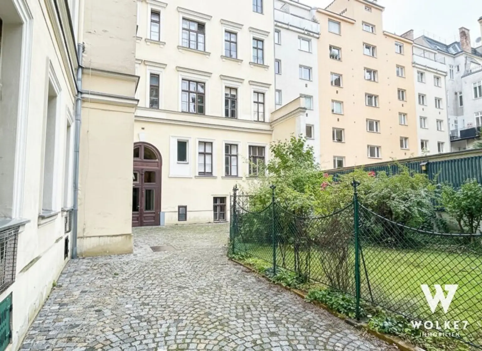 Urbanes Wohnen mit Charakter - stilvolle Stadtwohnung in Wiens kreativstem Grätzel