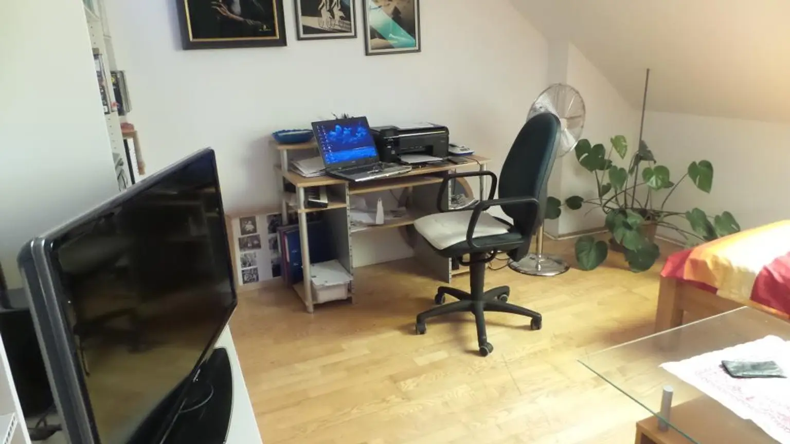 Büro oder Kinderzimmer