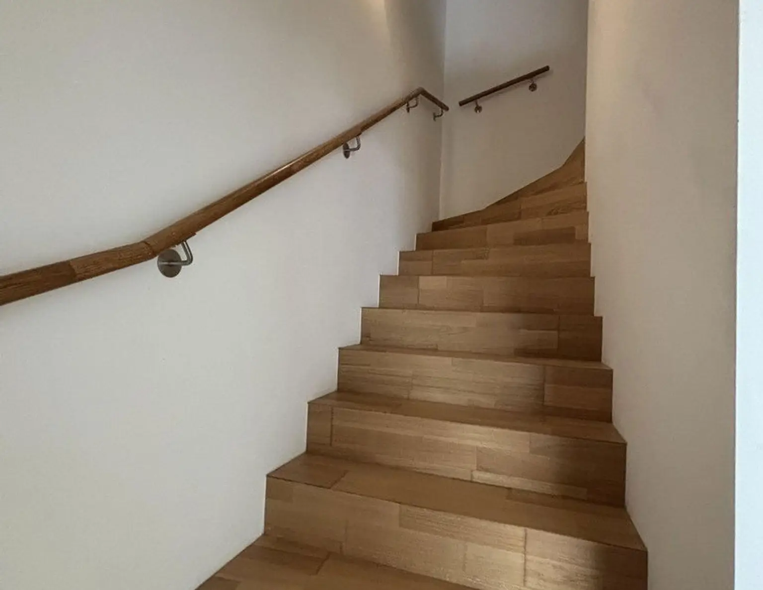Exklusives Townhouse mit Garten, Design-Küche & Garage in Heurigengegend