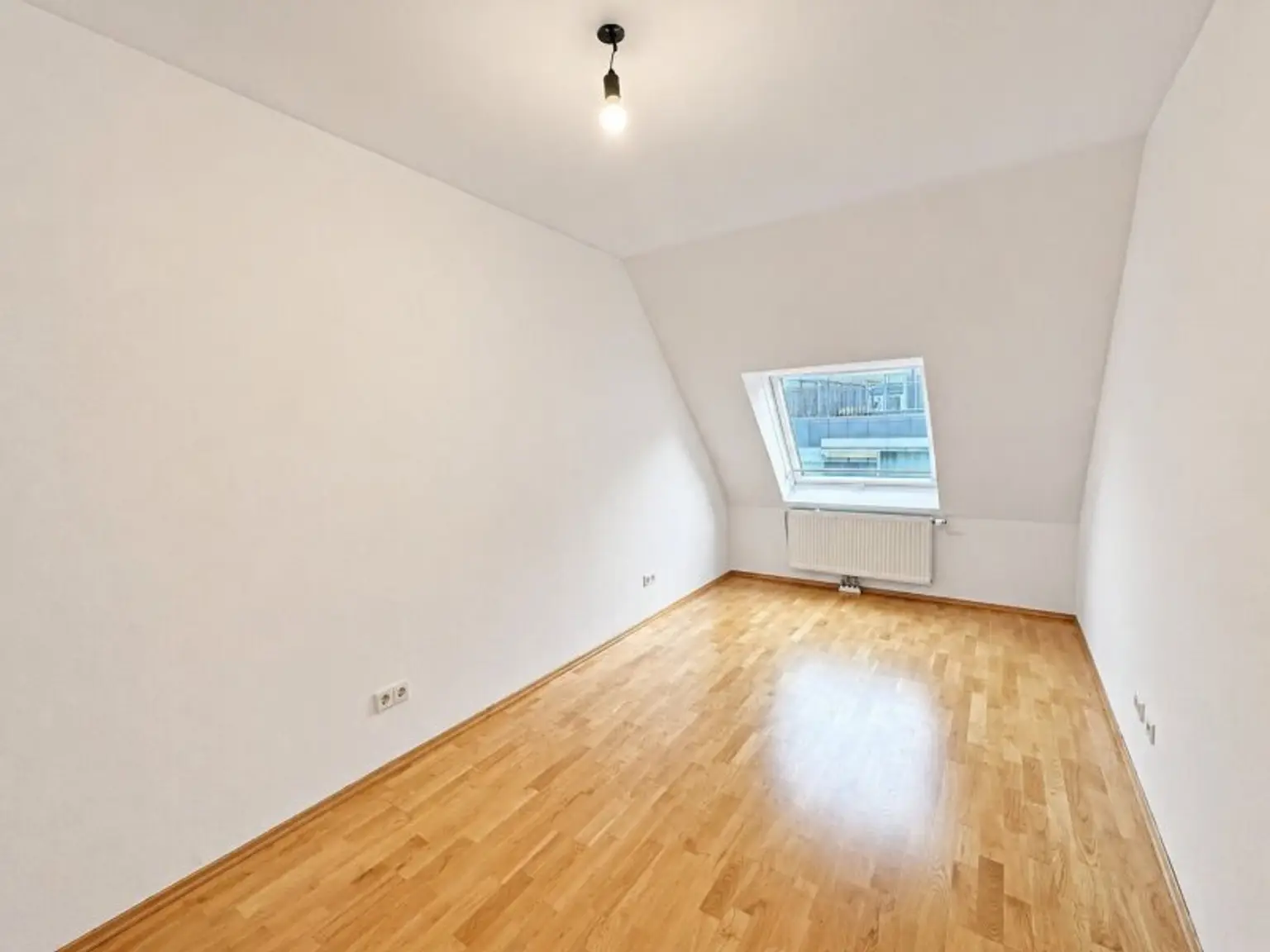 zweites Schlafzimmer (Foto vom Abgeber)