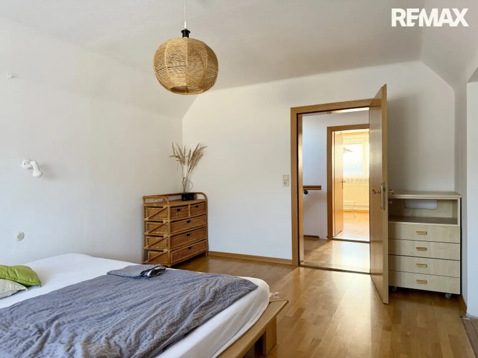 Wohnen im Grünen - Einfamilienhaus mit ca. 99,10 m² Wfl. auf 1.027 m² Grund in Ternitz zu kaufen!
