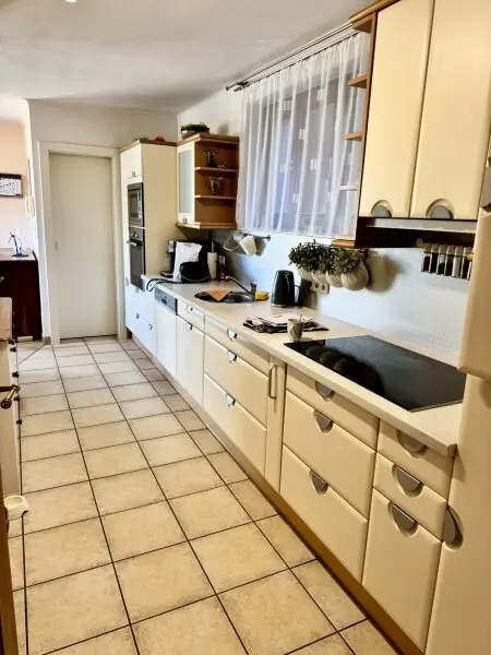 GEPFLEGTES WOHNHAUS - AUCH ALS FERIENDOMIZIL NUTZBAR