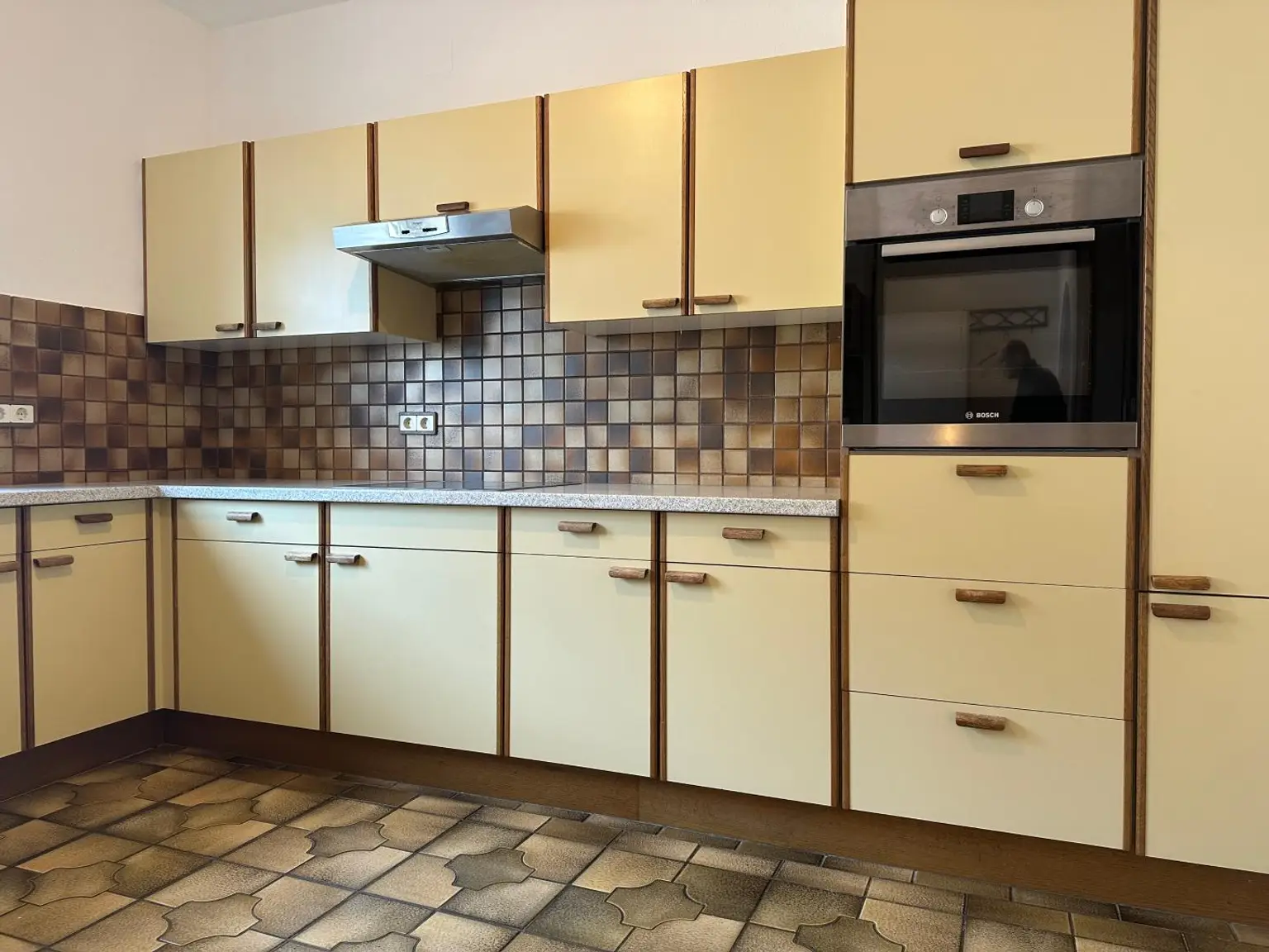 Wohnung zu vermieten, ideal für größere Familien