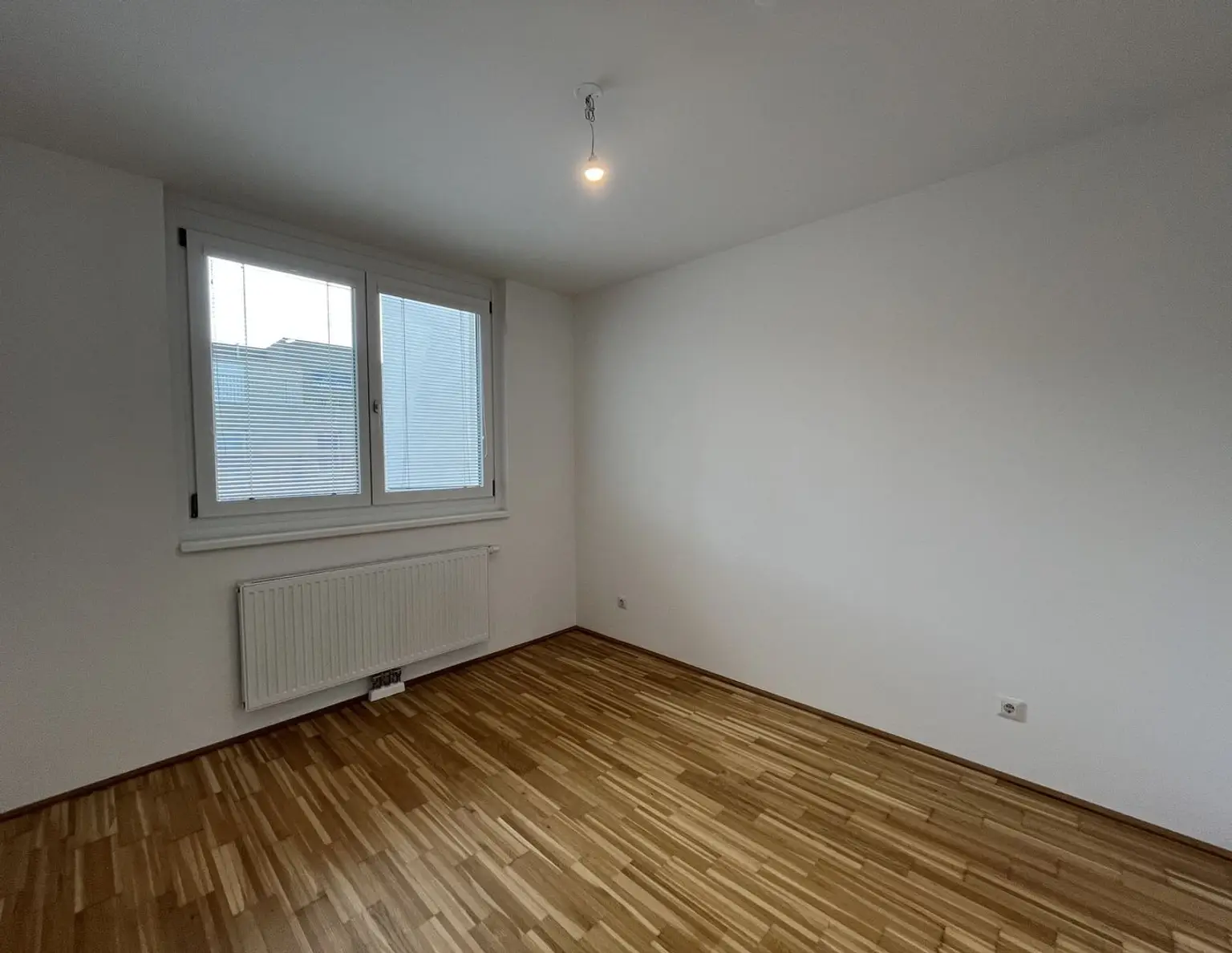Attraktive 2-Zimmer Wohnung mit Freifläche in 1210 Wien zu mieten