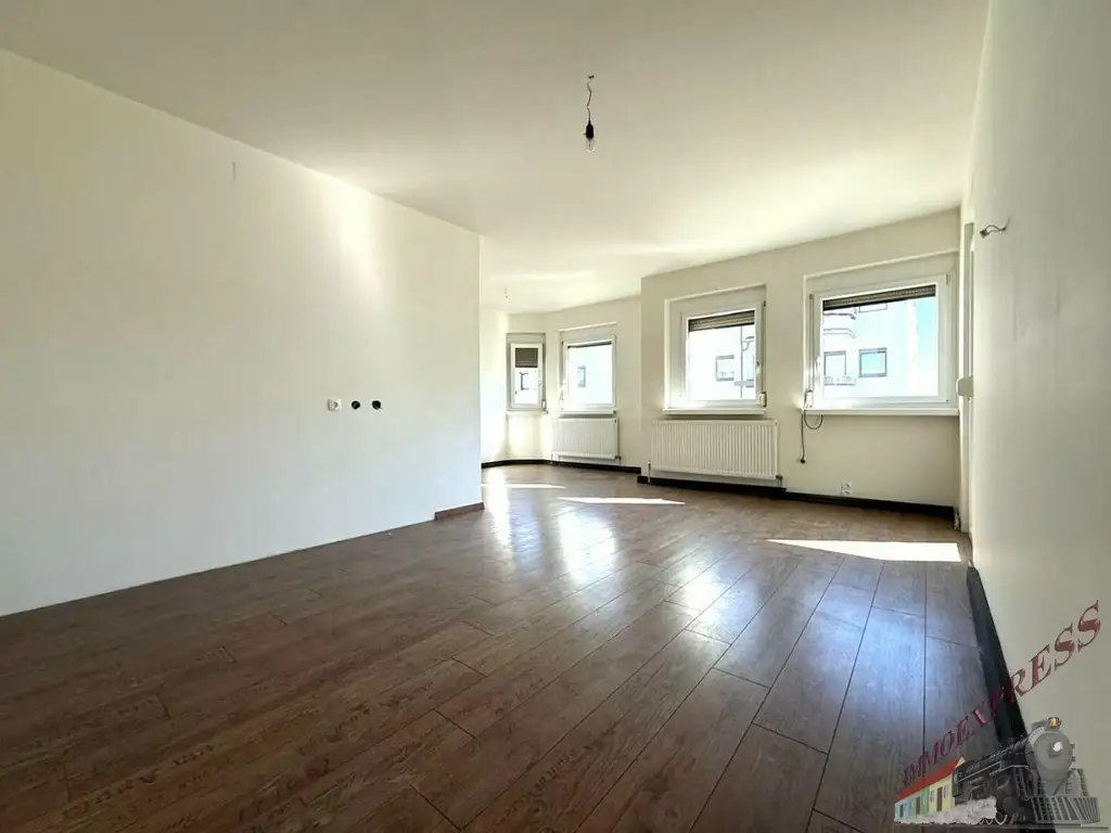 Große 4-Zimmer Eigentumswohnung im schönen Theodor Kery Wohnpark, neben dem Neufelder See!