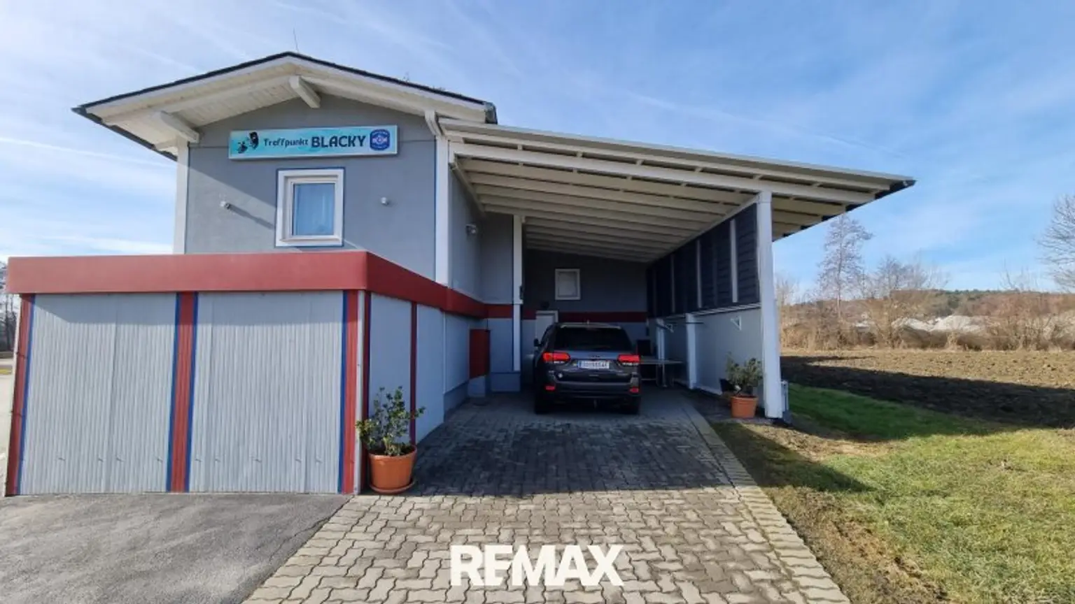 Lagerraum/Carport