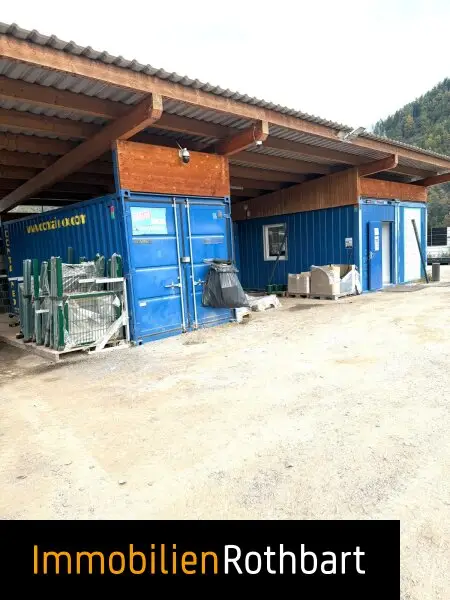 Grundstück mit Lagerfläche, Containern und Parkplätzen!