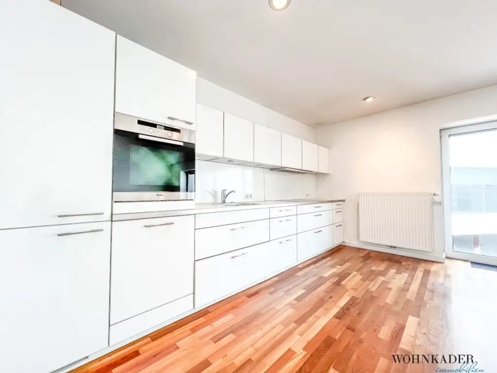 Exklusive 130 m² Dachgeschosswohnung mit Terrasse, Dachterrasse und atemberaubendem Blick auf den Stephansdom