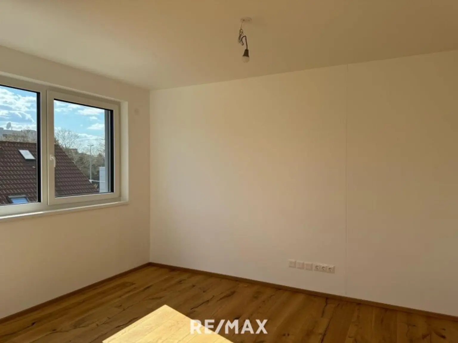 Provisionsfrei 2 Zimmerwohnung inklusive hochwertiger Küche! Erstbezug!